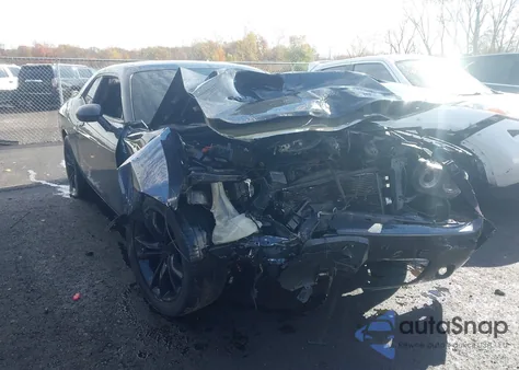 2016 Dodge Challenger Sxt из США, поврежденный, VIN 2C3CDZAG5GH296922